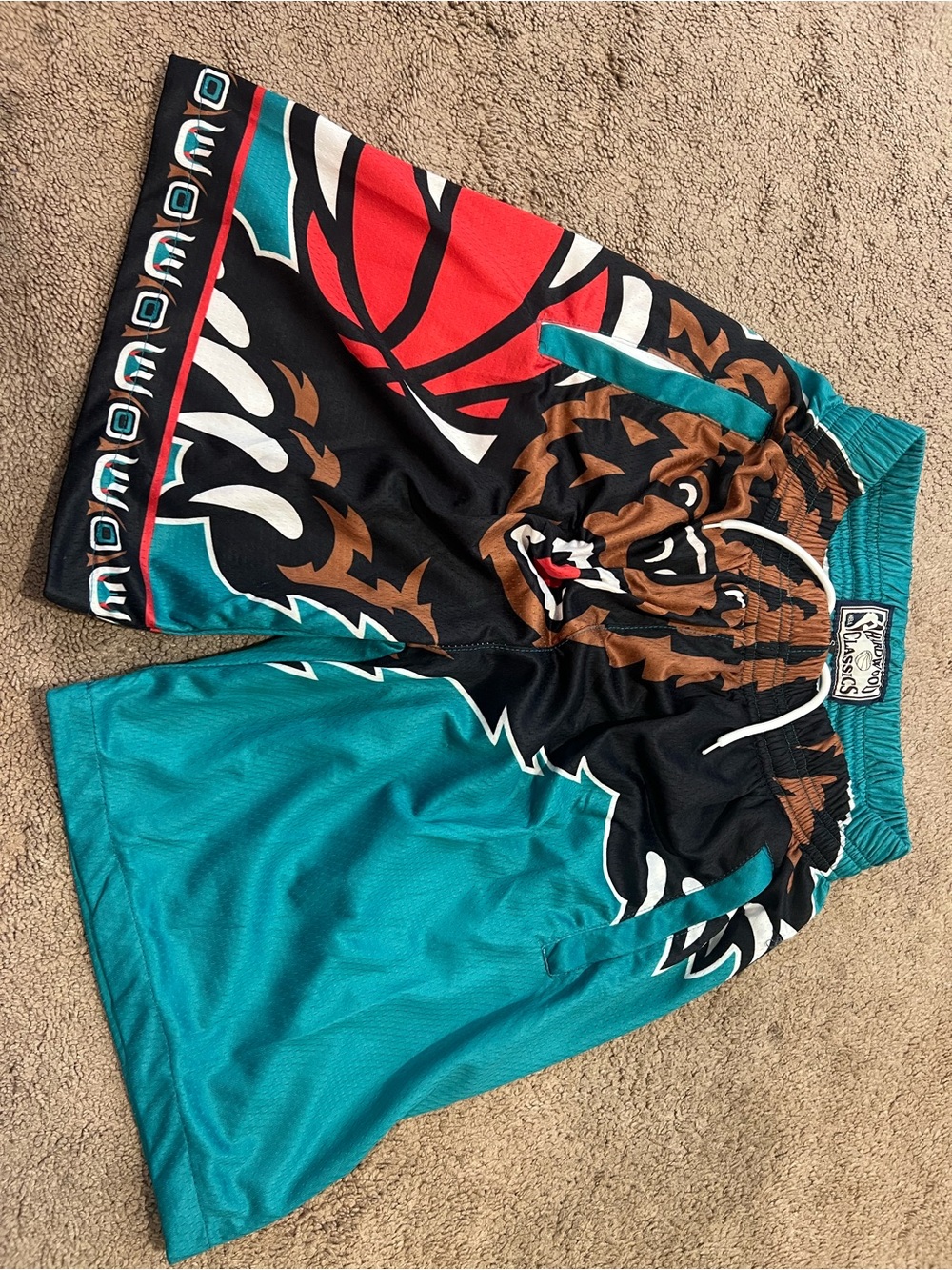 EUC Mitchell & Ness Grizzlies Hardwood Classics Basketball Shorts Men Size Small
